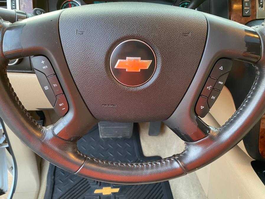 2007 Chevrolet Avalanche 4WD Crew Cab 130" LT w/1LT, available for sale in Canton, Connecticut | Lava Motors 2 Inc. Canton, Connecticut 2007 Chevrolet Avalanche 4WD Crew Cab 130" LT w/1LT, available for sale in Canton, Connecticut | Lava Motors 2 Inc. Canton, Connecticut