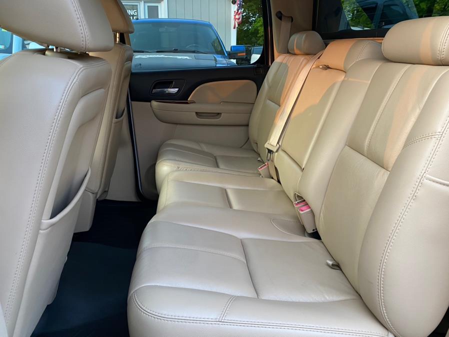 2007 Chevrolet Avalanche 4WD Crew Cab 130" LT w/1LT, available for sale in Canton, Connecticut | Lava Motors 2 Inc. Canton, Connecticut 2007 Chevrolet Avalanche 4WD Crew Cab 130" LT w/1LT, available for sale in Canton, Connecticut | Lava Motors 2 Inc. Canton, Connecticut