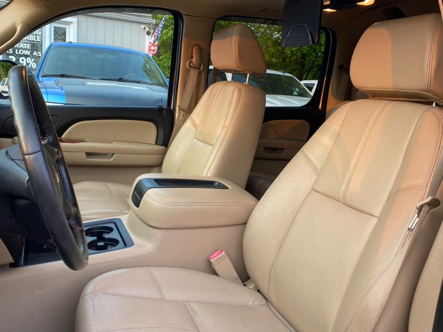 2007 Chevrolet Avalanche 4WD Crew Cab 130" LT w/1LT, available for sale in Canton, Connecticut | Lava Motors 2 Inc. Canton, Connecticut 2007 Chevrolet Avalanche 4WD Crew Cab 130" LT w/1LT, available for sale in Canton, Connecticut | Lava Motors 2 Inc. Canton, Connecticut