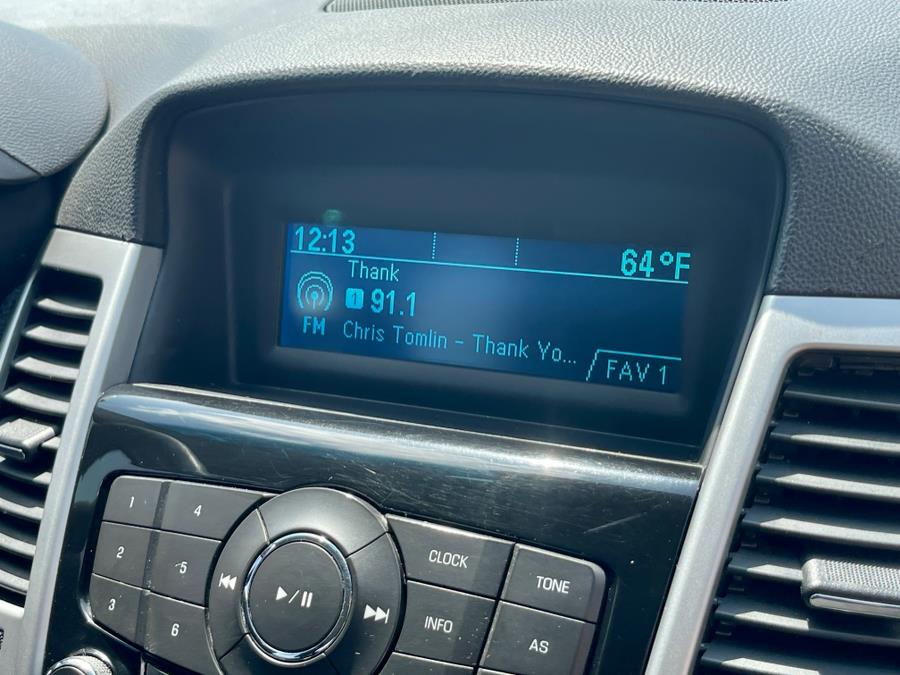 2015 Chevrolet Cruze 4dr Sdn Auto 1LT, available for sale in Darien, Wisconsin | Geneva Motor Cars. Darien, Wisconsin 2015 Chevrolet Cruze 4dr Sdn Auto 1LT, available for sale in Darien, Wisconsin | Geneva Motor Cars. Darien, Wisconsin