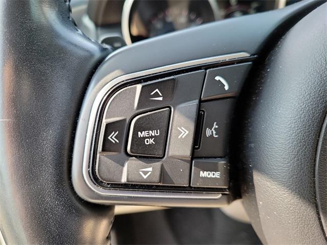 2017 Jaguar Xe 35t Prestige, available for sale in Stratford, Connecticut | Wiz Leasing Inc. Stratford, Connecticut 2017 Jaguar Xe 35t Prestige, available for sale in Stratford, Connecticut | Wiz Leasing Inc. Stratford, Connecticut