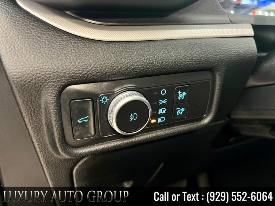 2020 Ford Explorer XLT 4WD, available for sale in Bronx, New York | Luxury Auto Group. Bronx, New York 2020 Ford Explorer XLT 4WD, available for sale in Bronx, New York | Luxury Auto Group. Bronx, New York