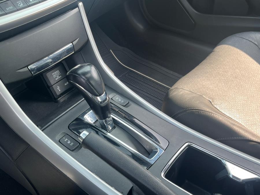 2015 Honda Accord Coupe V6 EX-L. CLEAN CARFAX. Low Miles!!!, available for sale in Rosedale, New York | Sunrise Auto Sales. Rosedale, New York 2015 Honda Accord Coupe V6 EX-L. CLEAN CARFAX. Low Miles!!!, available for sale in Rosedale, New York | Sunrise Auto Sales. Rosedale, New York