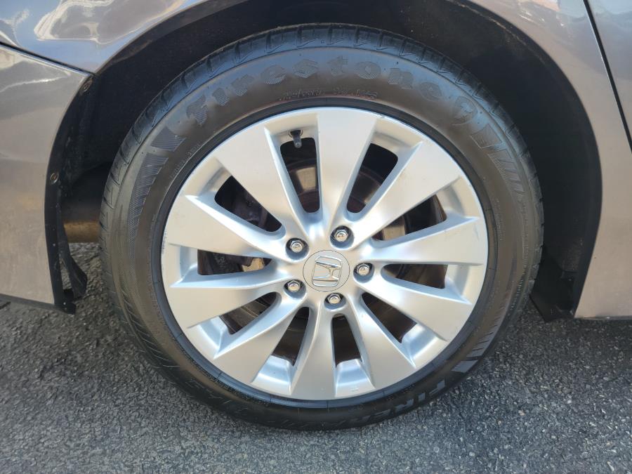 2013 Honda Accord Sdn 4dr I4 CVT EX-L w/Navi, available for sale in Philadelphia, Pennsylvania | Eugen's Auto Sales & Repairs. Philadelphia, Pennsylvania 2013 Honda Accord Sdn 4dr I4 CVT EX-L w/Navi, available for sale in Philadelphia, Pennsylvania | Eugen's Auto Sales & Repairs. Philadelphia, Pennsylvania