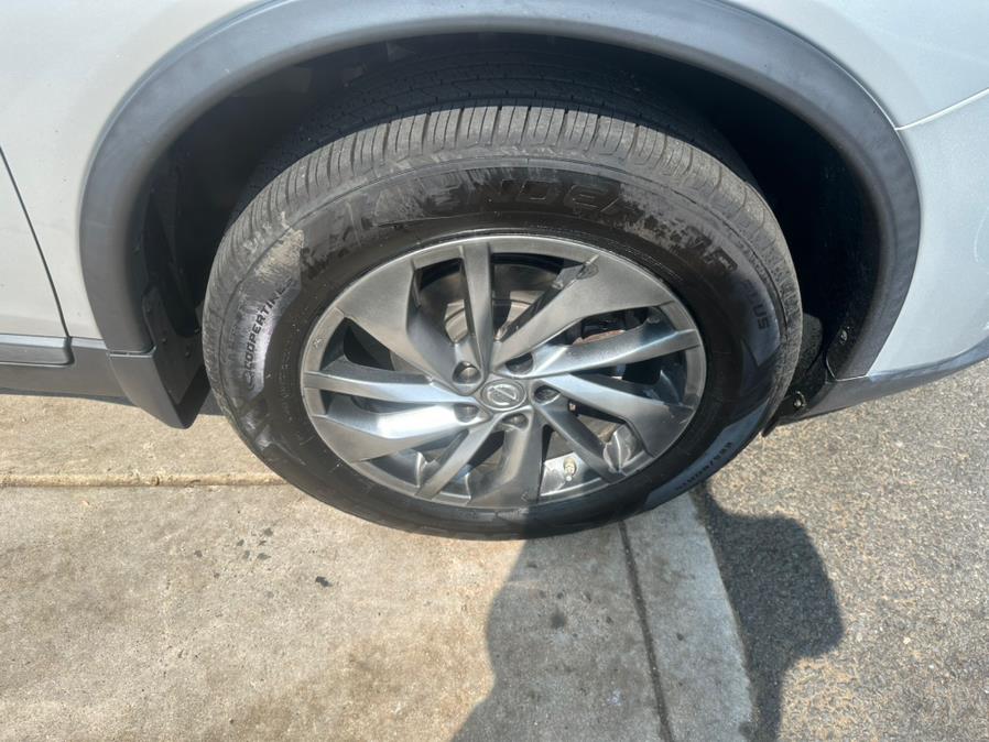 2015 Nissan Rogue AWD 4dr SL, available for sale in Manchester, Connecticut | Carsonmain LLC. Manchester, Connecticut 2015 Nissan Rogue AWD 4dr SL, available for sale in Manchester, Connecticut | Carsonmain LLC. Manchester, Connecticut