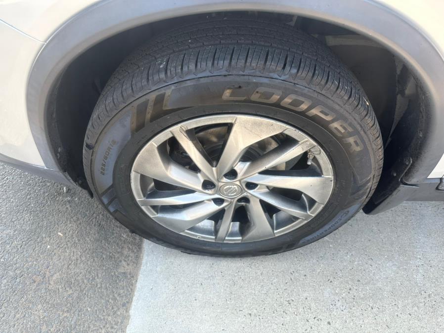 2015 Nissan Rogue AWD 4dr SL, available for sale in Manchester, Connecticut | Carsonmain LLC. Manchester, Connecticut 2015 Nissan Rogue AWD 4dr SL, available for sale in Manchester, Connecticut | Carsonmain LLC. Manchester, Connecticut