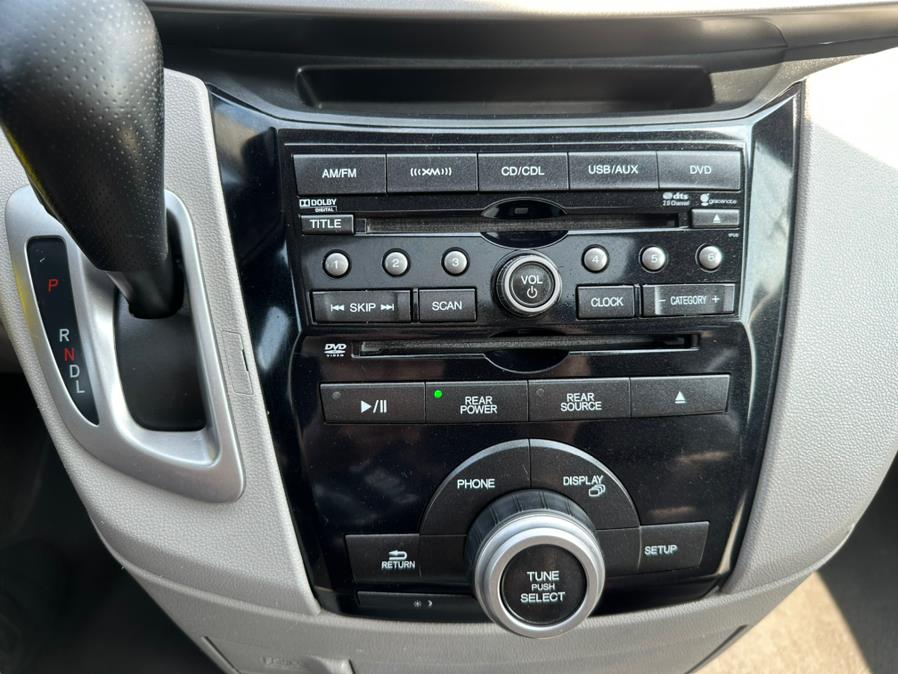 2013 Honda Odyssey 5dr EX-L w/RES, available for sale in Manchester, Connecticut | Carsonmain LLC. Manchester, Connecticut 2013 Honda Odyssey 5dr EX-L w/RES, available for sale in Manchester, Connecticut | Carsonmain LLC. Manchester, Connecticut