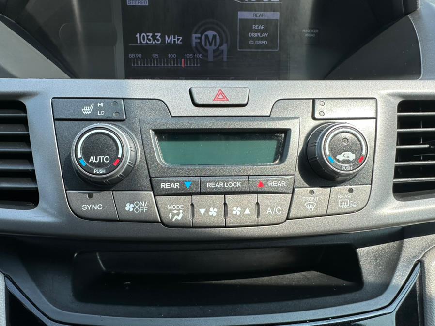 2013 Honda Odyssey 5dr EX-L w/RES, available for sale in Manchester, Connecticut | Carsonmain LLC. Manchester, Connecticut 2013 Honda Odyssey 5dr EX-L w/RES, available for sale in Manchester, Connecticut | Carsonmain LLC. Manchester, Connecticut