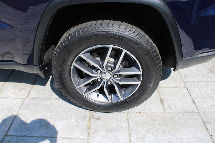 2017 Jeep Grand Cherokee Limited 4x4, available for sale in Plantsville, Connecticut | Auto House of Luxury. Plantsville, Connecticut 2017 Jeep Grand Cherokee Limited 4x4, available for sale in Plantsville, Connecticut | Auto House of Luxury. Plantsville, Connecticut