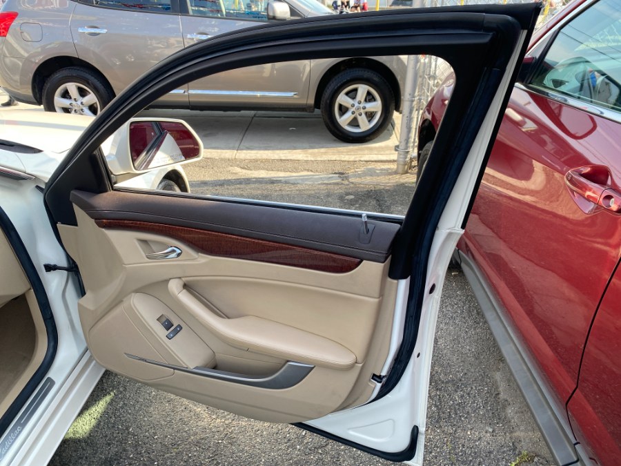 2009 Cadillac CTS 4dr Sdn AWD w/1SA, available for sale in Middle Village, New York | Middle Village Motors . Middle Village, New York 2009 Cadillac CTS 4dr Sdn AWD w/1SA, available for sale in Middle Village, New York | Middle Village Motors . Middle Village, New York