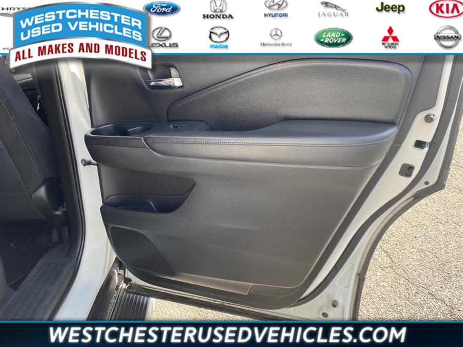 2018 Honda Pilot EX, available for sale in White Plains, New York | Westchester Used Vehicles. White Plains, New York 2018 Honda Pilot EX, available for sale in White Plains, New York | Westchester Used Vehicles. White Plains, New York