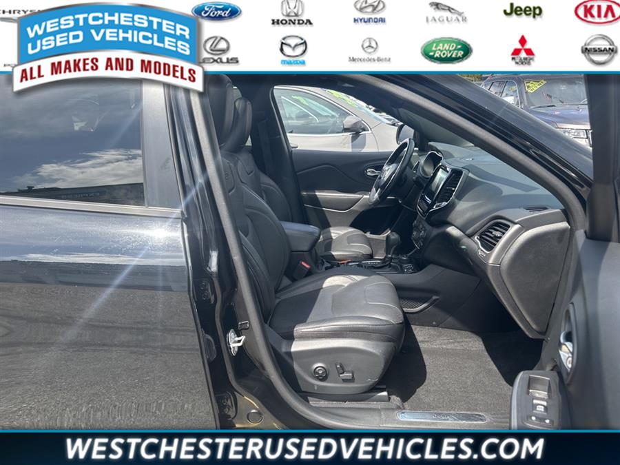2020 Jeep Cherokee Limited, available for sale in White Plains, New York | Westchester Used Vehicles. White Plains, New York 2020 Jeep Cherokee Limited, available for sale in White Plains, New York | Westchester Used Vehicles. White Plains, New York