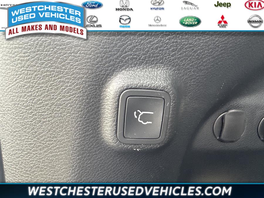 2020 Jeep Cherokee Limited, available for sale in White Plains, New York | Westchester Used Vehicles. White Plains, New York 2020 Jeep Cherokee Limited, available for sale in White Plains, New York | Westchester Used Vehicles. White Plains, New York