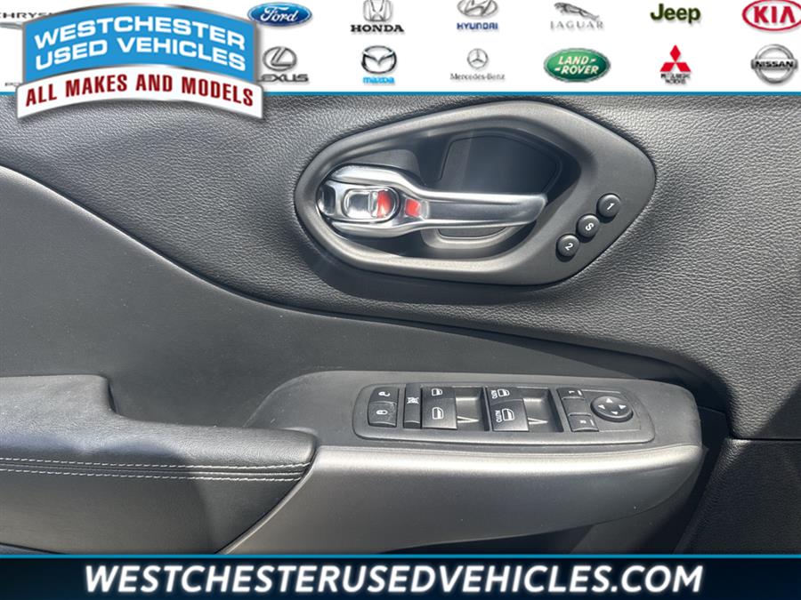 2020 Jeep Cherokee Limited, available for sale in White Plains, New York | Westchester Used Vehicles. White Plains, New York 2020 Jeep Cherokee Limited, available for sale in White Plains, New York | Westchester Used Vehicles. White Plains, New York