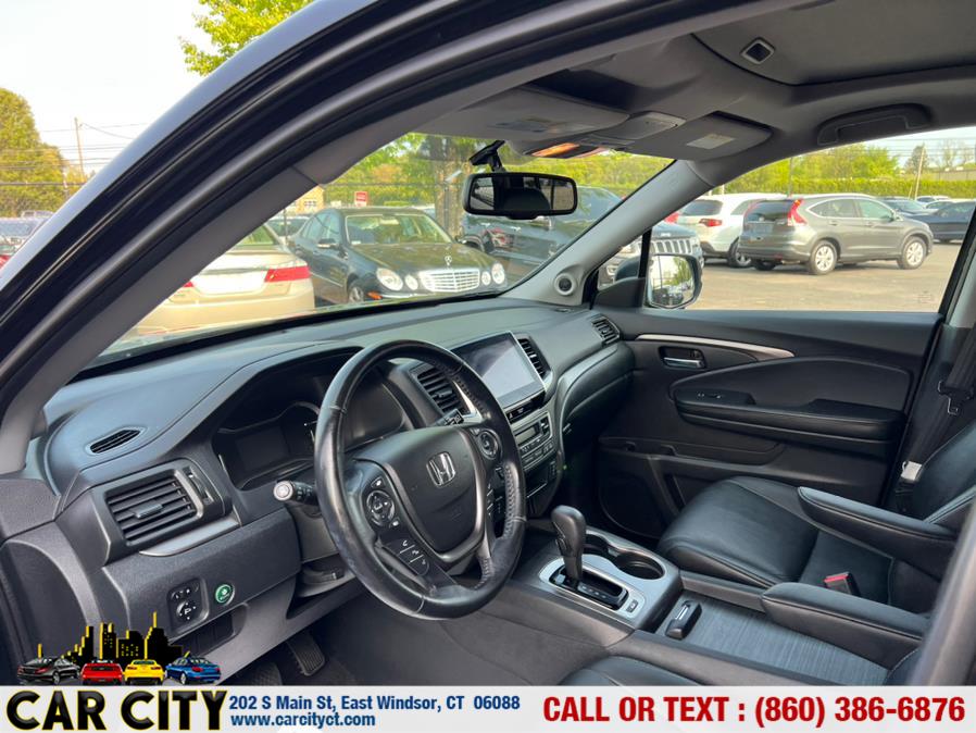 2016 Honda Pilot AWD 4dr EX-L, available for sale in East Windsor, Connecticut | Car City LLC. East Windsor, Connecticut 2016 Honda Pilot AWD 4dr EX-L, available for sale in East Windsor, Connecticut | Car City LLC. East Windsor, Connecticut