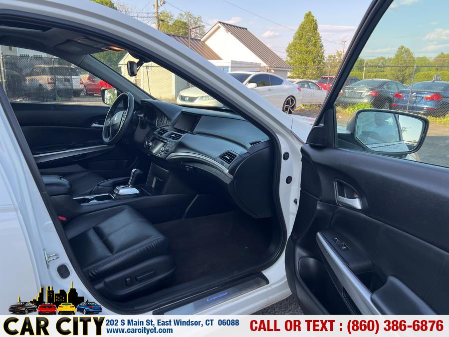 2014 Honda Crosstour 4WD V6 5dr EX-L, available for sale in East Windsor, Connecticut | Car City LLC. East Windsor, Connecticut 2014 Honda Crosstour 4WD V6 5dr EX-L, available for sale in East Windsor, Connecticut | Car City LLC. East Windsor, Connecticut