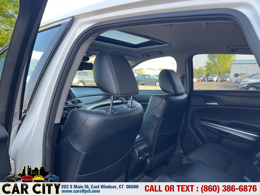 2014 Honda Crosstour 4WD V6 5dr EX-L, available for sale in East Windsor, Connecticut | Car City LLC. East Windsor, Connecticut 2014 Honda Crosstour 4WD V6 5dr EX-L, available for sale in East Windsor, Connecticut | Car City LLC. East Windsor, Connecticut