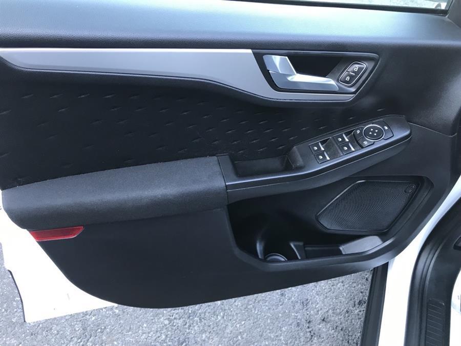 2020 Ford Escape SE, available for sale in Jamaica, New York | Hillside Auto Outlet. Jamaica, New York 2020 Ford Escape SE, available for sale in Jamaica, New York | Hillside Auto Outlet. Jamaica, New York