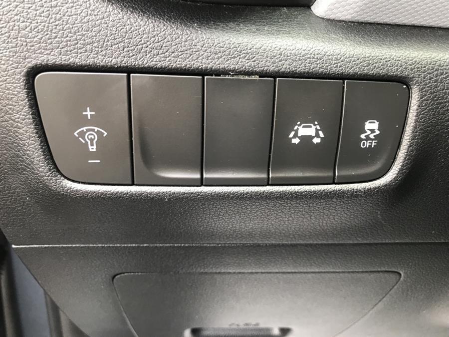 2020 Hyundai Kona SE, available for sale in Jamaica, New York | Hillside Auto Outlet. Jamaica, New York 2020 Hyundai Kona SE, available for sale in Jamaica, New York | Hillside Auto Outlet. Jamaica, New York