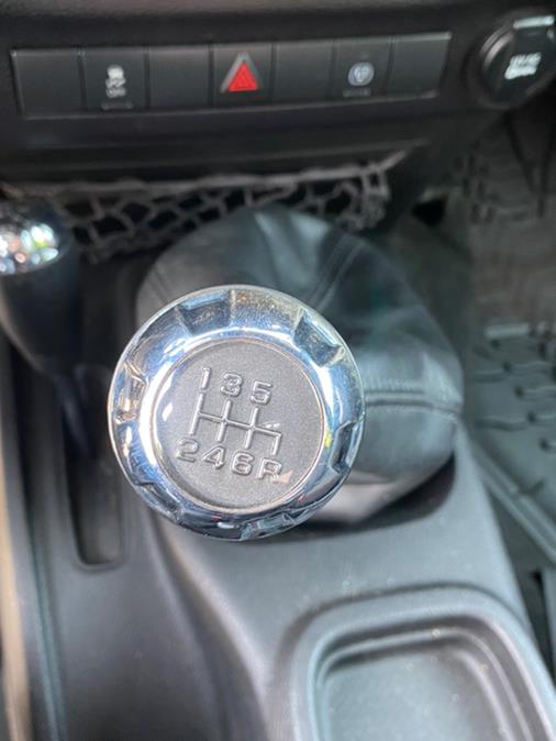 2015 Jeep Wrangler Unlimited 4WD 4dr Rubicon, available for sale in Canton, Connecticut | Lava Motors 2 Inc. Canton, Connecticut 2015 Jeep Wrangler Unlimited 4WD 4dr Rubicon, available for sale in Canton, Connecticut | Lava Motors 2 Inc. Canton, Connecticut