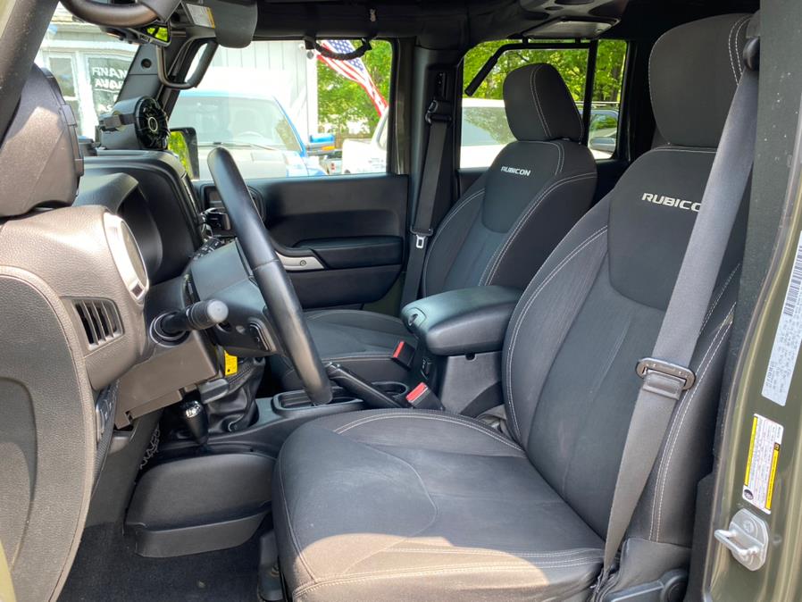 2015 Jeep Wrangler Unlimited 4WD 4dr Rubicon, available for sale in Canton, Connecticut | Lava Motors 2 Inc. Canton, Connecticut 2015 Jeep Wrangler Unlimited 4WD 4dr Rubicon, available for sale in Canton, Connecticut | Lava Motors 2 Inc. Canton, Connecticut