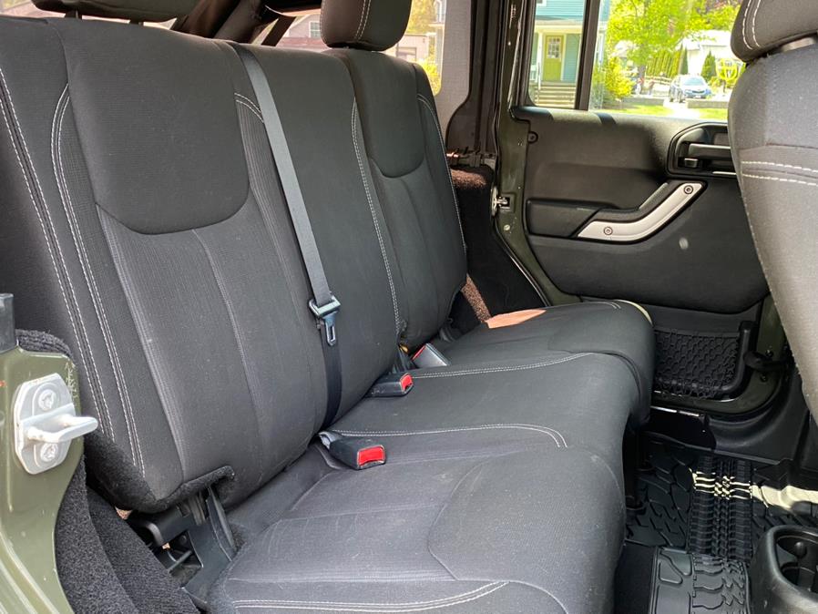 2015 Jeep Wrangler Unlimited 4WD 4dr Rubicon, available for sale in Canton, Connecticut | Lava Motors 2 Inc. Canton, Connecticut 2015 Jeep Wrangler Unlimited 4WD 4dr Rubicon, available for sale in Canton, Connecticut | Lava Motors 2 Inc. Canton, Connecticut