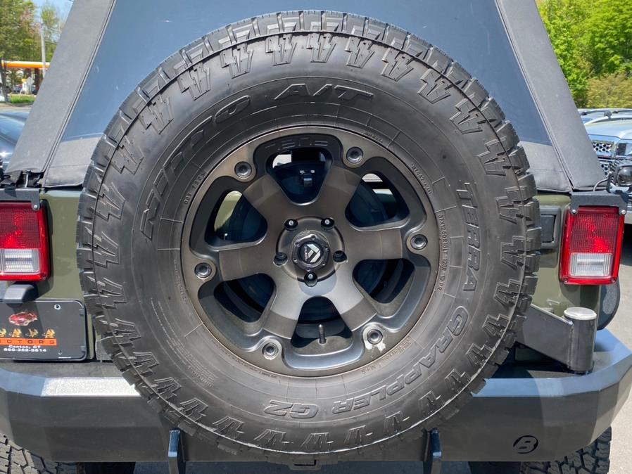2015 Jeep Wrangler Unlimited 4WD 4dr Rubicon, available for sale in Canton, Connecticut | Lava Motors 2 Inc. Canton, Connecticut 2015 Jeep Wrangler Unlimited 4WD 4dr Rubicon, available for sale in Canton, Connecticut | Lava Motors 2 Inc. Canton, Connecticut