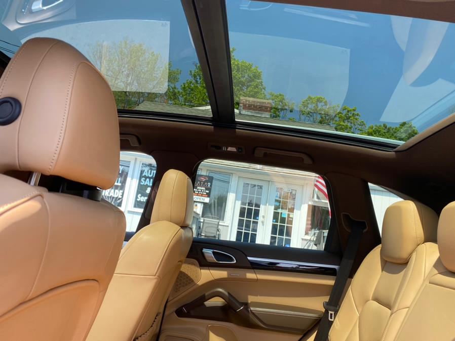 2018 Porsche Cayenne S AWD, available for sale in Canton, Connecticut | Lava Motors 2 Inc. Canton, Connecticut 2018 Porsche Cayenne S AWD, available for sale in Canton, Connecticut | Lava Motors 2 Inc. Canton, Connecticut