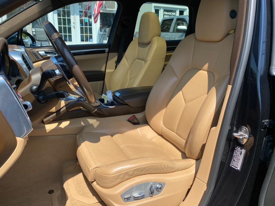 2018 Porsche Cayenne S AWD, available for sale in Canton, Connecticut | Lava Motors 2 Inc. Canton, Connecticut 2018 Porsche Cayenne S AWD, available for sale in Canton, Connecticut | Lava Motors 2 Inc. Canton, Connecticut