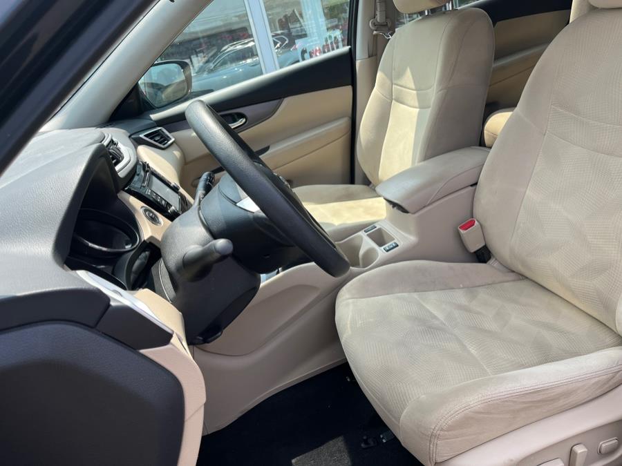 2016 Nissan Rogue SV. CLEAN CARFAX. LOW MILES!!!, available for sale in Elmont, New York | Sunrise of Elmont. Elmont, New York 2016 Nissan Rogue SV. CLEAN CARFAX. LOW MILES!!!, available for sale in Elmont, New York | Sunrise of Elmont. Elmont, New York