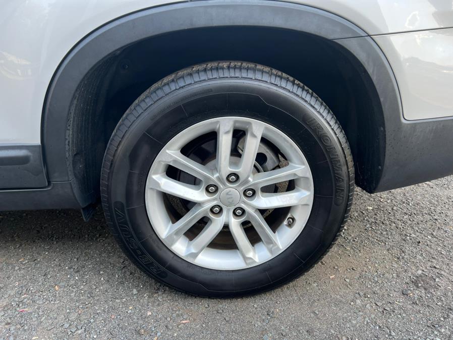 2014 Kia Sorento 2WD 4dr I4 LX, available for sale in Berlin, Connecticut | Main Auto of Berlin. Berlin, Connecticut 2014 Kia Sorento 2WD 4dr I4 LX, available for sale in Berlin, Connecticut | Main Auto of Berlin. Berlin, Connecticut