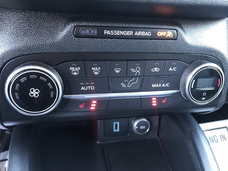 2020 Ford Escape SE, available for sale in Jamaica, New York | Hillside Auto Outlet 2. Jamaica, New York 2020 Ford Escape SE, available for sale in Jamaica, New York | Hillside Auto Outlet 2. Jamaica, New York