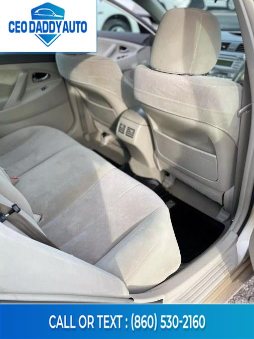 2011 Toyota Camry Hybrid 4dr Sdn (Natl), available for sale in Online only, Connecticut | CEO DADDY AUTO. Online only, Connecticut 2011 Toyota Camry Hybrid 4dr Sdn (Natl), available for sale in Online only, Connecticut | CEO DADDY AUTO. Online only, Connecticut