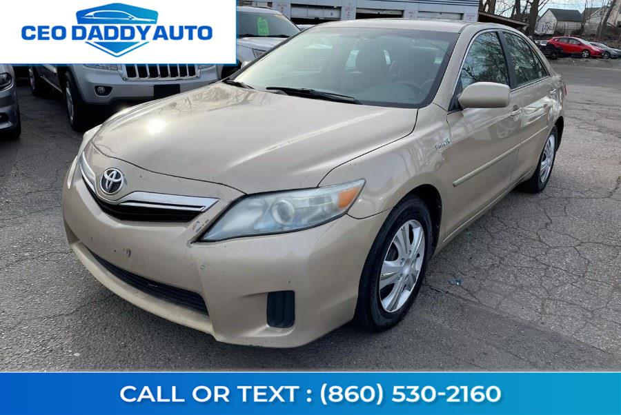 2011 Toyota Camry Hybrid 4dr Sdn (Natl), available for sale in Online only, Connecticut | CEO DADDY AUTO. Online only, Connecticut
