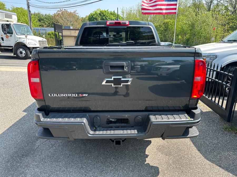 2018 Chevrolet Colorado 4WD Crew Cab 128.3" Z71, available for sale in Huntington Station, New York | Huntington Auto Mall. Huntington Station, New York 2018 Chevrolet Colorado 4WD Crew Cab 128.3" Z71, available for sale in Huntington Station, New York | Huntington Auto Mall. Huntington Station, New York