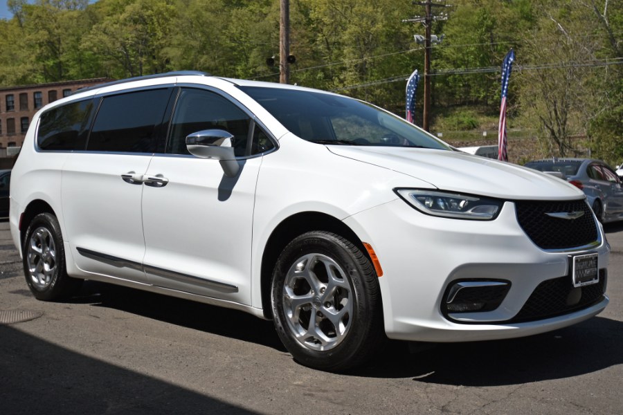 2021 Chrysler Pacifica Limited AWD, available for sale in Waterbury, Connecticut | Highline Car Connection. Waterbury, Connecticut 2021 Chrysler Pacifica Limited AWD, available for sale in Waterbury, Connecticut | Highline Car Connection. Waterbury, Connecticut