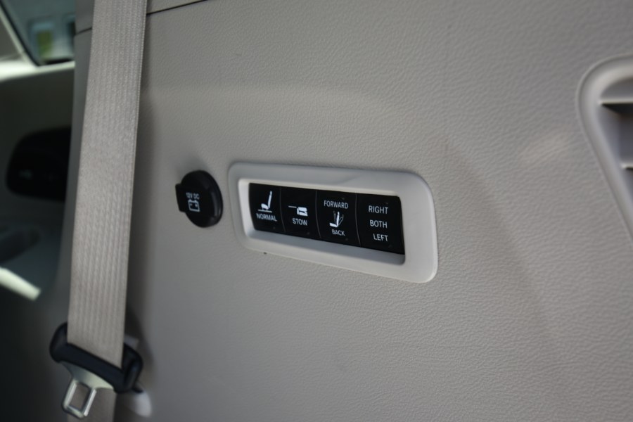 2021 Chrysler Pacifica Limited AWD, available for sale in Waterbury, Connecticut | Highline Car Connection. Waterbury, Connecticut 2021 Chrysler Pacifica Limited AWD, available for sale in Waterbury, Connecticut | Highline Car Connection. Waterbury, Connecticut