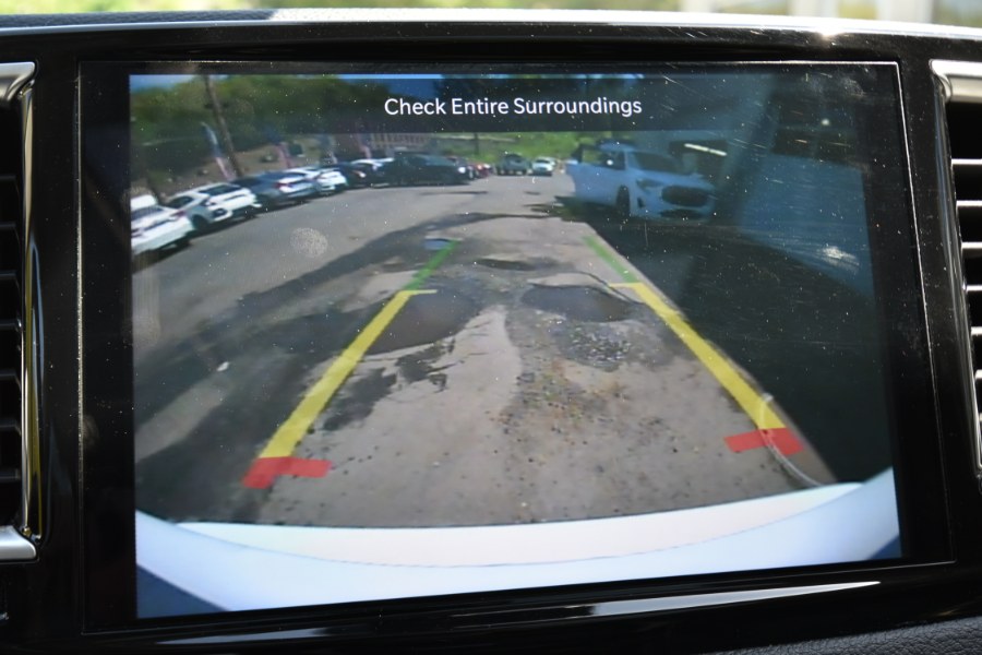 2021 Chrysler Pacifica Limited AWD, available for sale in Waterbury, Connecticut | Highline Car Connection. Waterbury, Connecticut 2021 Chrysler Pacifica Limited AWD, available for sale in Waterbury, Connecticut | Highline Car Connection. Waterbury, Connecticut