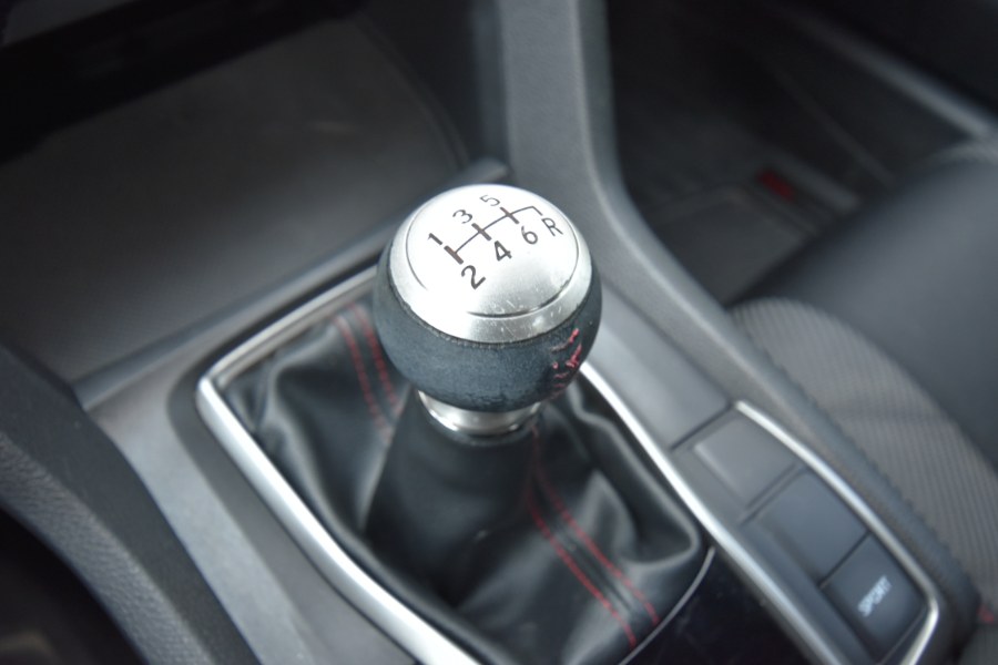 2019 Honda Civic Si Coupe Manual, available for sale in Waterbury, Connecticut | Highline Car Connection. Waterbury, Connecticut 2019 Honda Civic Si Coupe Manual, available for sale in Waterbury, Connecticut | Highline Car Connection. Waterbury, Connecticut