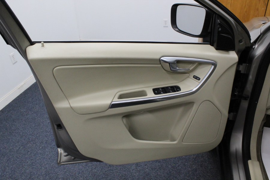 2013 Volvo XC60 AWD 4dr 3.2L Platinum PZEV, available for sale in Plainville, Connecticut | New England Auto Sales LLC. Plainville, Connecticut 2013 Volvo XC60 AWD 4dr 3.2L Platinum PZEV, available for sale in Plainville, Connecticut | New England Auto Sales LLC. Plainville, Connecticut