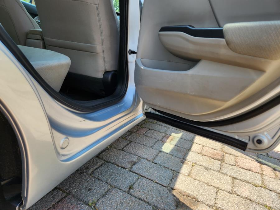 2013 Honda Civic Sdn 4dr Auto LX, available for sale in West Babylon, New York | SGM Auto Sales. West Babylon, New York 2013 Honda Civic Sdn 4dr Auto LX, available for sale in West Babylon, New York | SGM Auto Sales. West Babylon, New York
