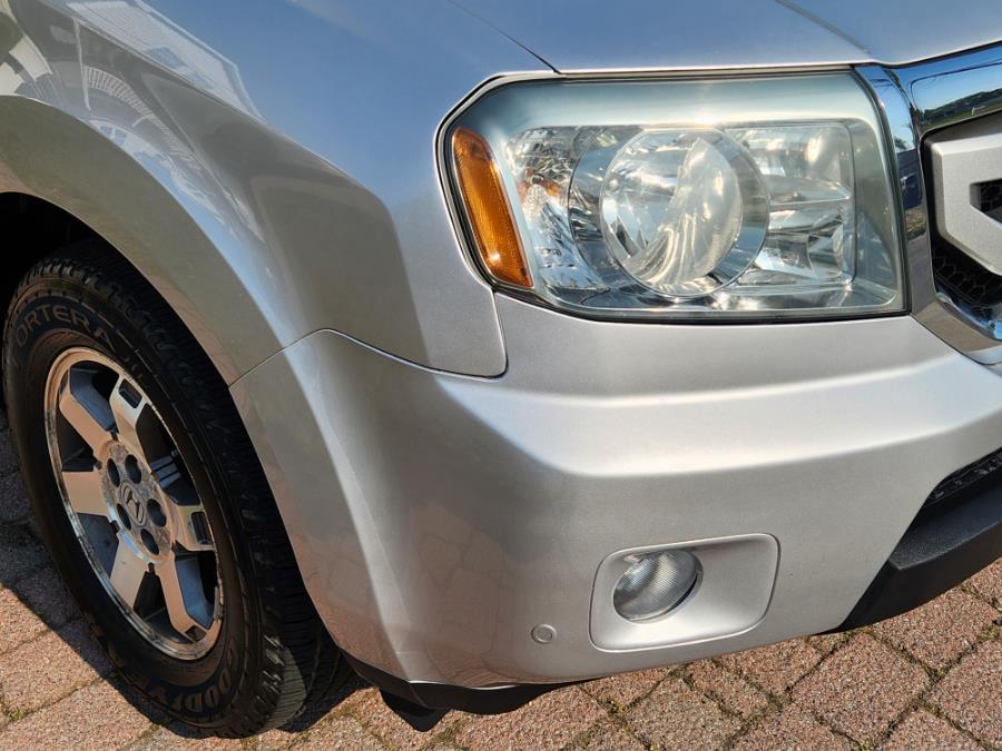 2009 Honda Pilot 4WD 4dr Touring w/Navi, available for sale in West Babylon, New York | SGM Auto Sales. West Babylon, New York 2009 Honda Pilot 4WD 4dr Touring w/Navi, available for sale in West Babylon, New York | SGM Auto Sales. West Babylon, New York