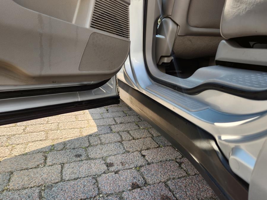 2009 Honda Pilot 4WD 4dr Touring w/Navi, available for sale in West Babylon, New York | SGM Auto Sales. West Babylon, New York 2009 Honda Pilot 4WD 4dr Touring w/Navi, available for sale in West Babylon, New York | SGM Auto Sales. West Babylon, New York
