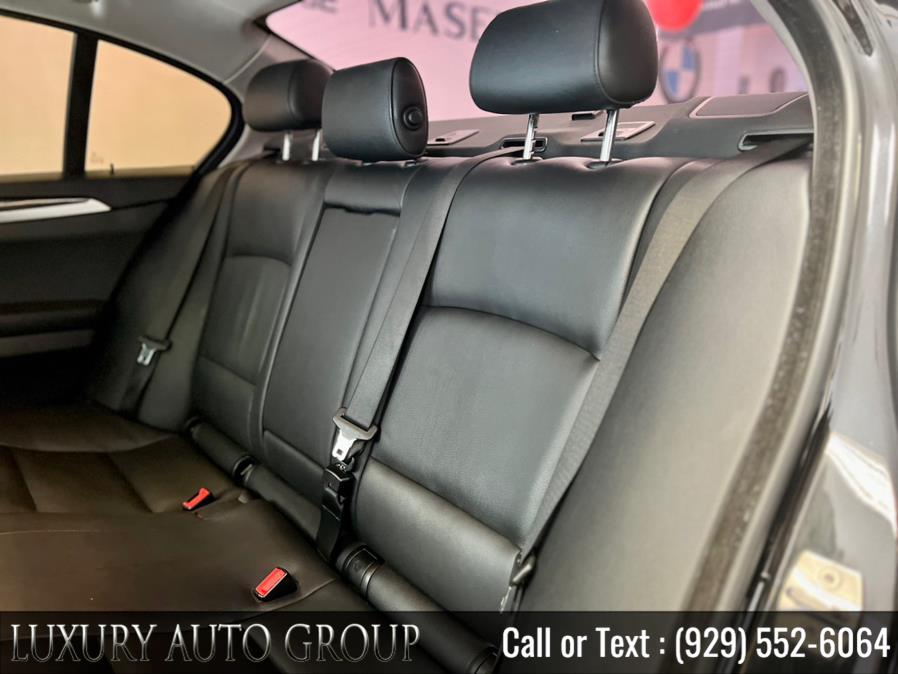 2016 BMW 5 Series 4dr Sdn 528i xDrive AWD, available for sale in Bronx, New York | Luxury Auto Group. Bronx, New York 2016 BMW 5 Series 4dr Sdn 528i xDrive AWD, available for sale in Bronx, New York | Luxury Auto Group. Bronx, New York