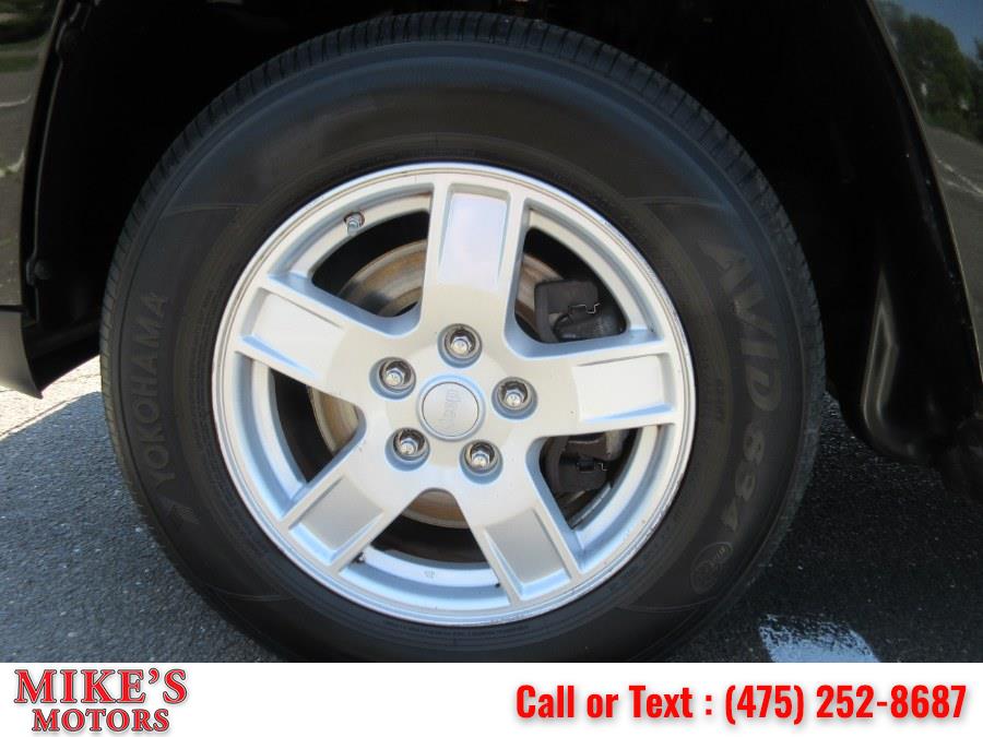 2006 Jeep Grand Cherokee 4dr Laredo 4WD, available for sale in Stratford, Connecticut | Mike's Motors LLC. Stratford, Connecticut 2006 Jeep Grand Cherokee 4dr Laredo 4WD, available for sale in Stratford, Connecticut | Mike's Motors LLC. Stratford, Connecticut