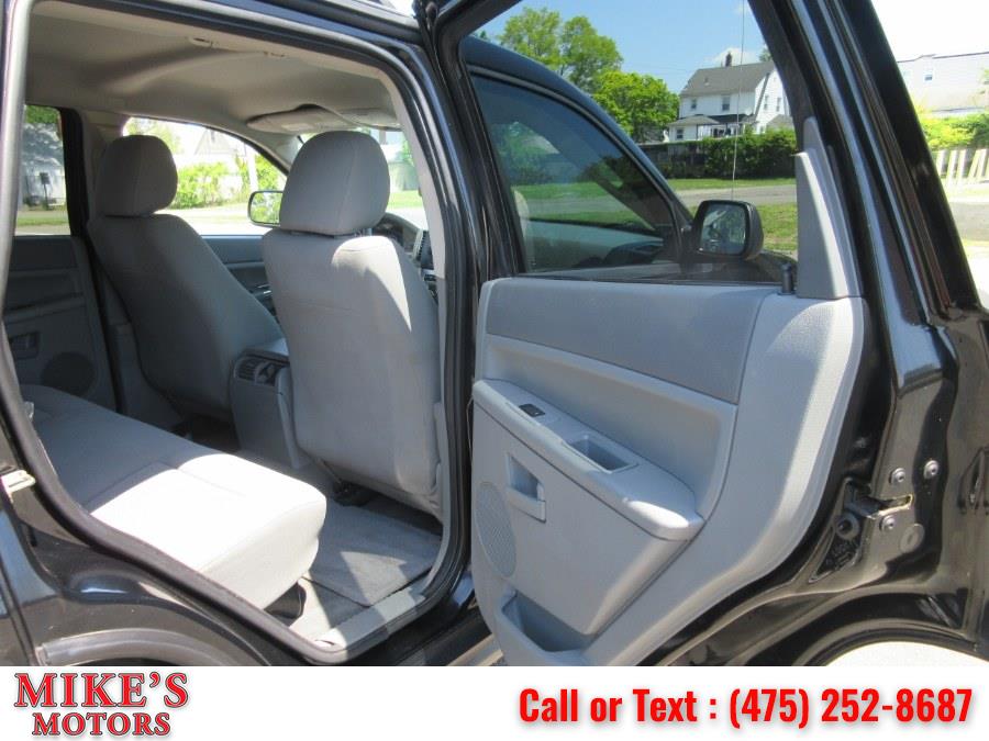 2006 Jeep Grand Cherokee 4dr Laredo 4WD, available for sale in Stratford, Connecticut | Mike's Motors LLC. Stratford, Connecticut 2006 Jeep Grand Cherokee 4dr Laredo 4WD, available for sale in Stratford, Connecticut | Mike's Motors LLC. Stratford, Connecticut