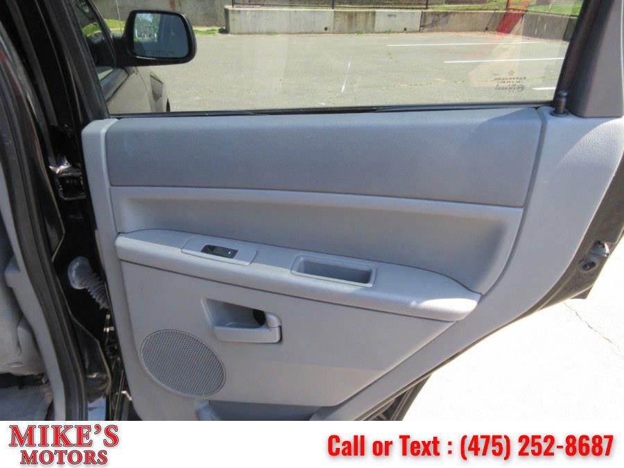 2006 Jeep Grand Cherokee 4dr Laredo 4WD, available for sale in Stratford, Connecticut | Mike's Motors LLC. Stratford, Connecticut 2006 Jeep Grand Cherokee 4dr Laredo 4WD, available for sale in Stratford, Connecticut | Mike's Motors LLC. Stratford, Connecticut