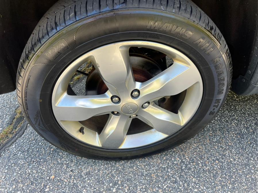 2012 Jeep Grand Cherokee 4WD 4dr Limited, available for sale in Waterbury, Connecticut | Platinum Auto Care. Waterbury, Connecticut 2012 Jeep Grand Cherokee 4WD 4dr Limited, available for sale in Waterbury, Connecticut | Platinum Auto Care. Waterbury, Connecticut
