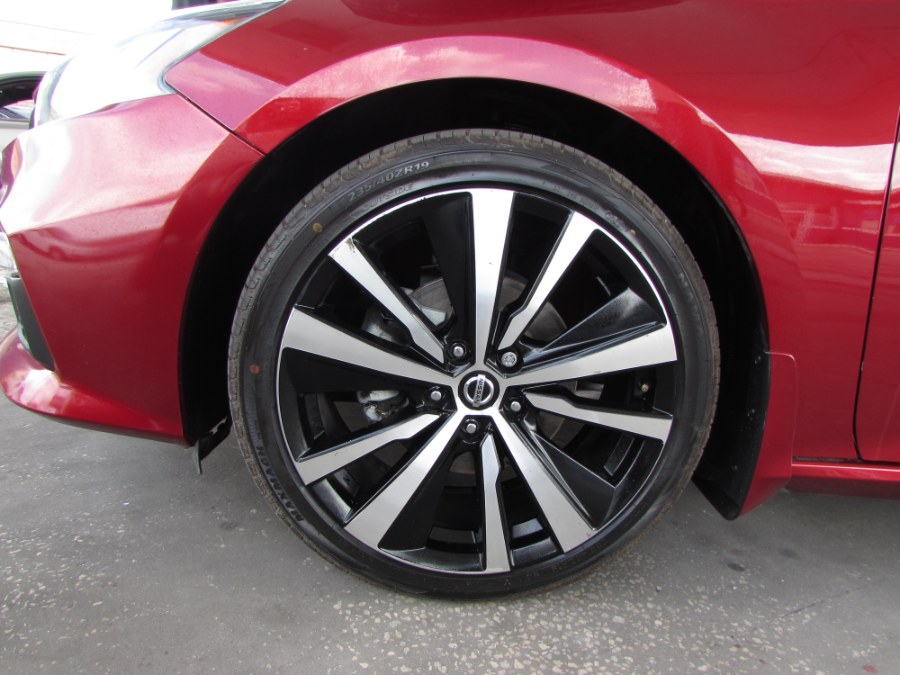 2019 Nissan Altima 2.5 SR Sedan, available for sale in Orlando, Florida | VIP Auto Enterprise, Inc. Orlando, Florida 2019 Nissan Altima 2.5 SR Sedan, available for sale in Orlando, Florida | VIP Auto Enterprise, Inc. Orlando, Florida