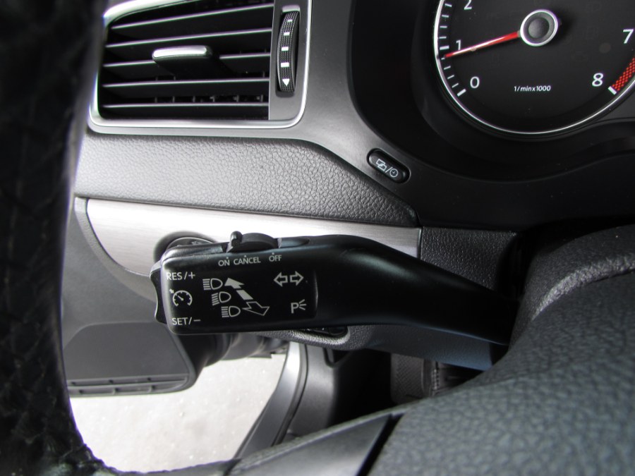 2014 Volkswagen Jetta Sedan 4dr Auto SEL, available for sale in Orlando, Florida | VIP Auto Enterprise, Inc. Orlando, Florida 2014 Volkswagen Jetta Sedan 4dr Auto SEL, available for sale in Orlando, Florida | VIP Auto Enterprise, Inc. Orlando, Florida